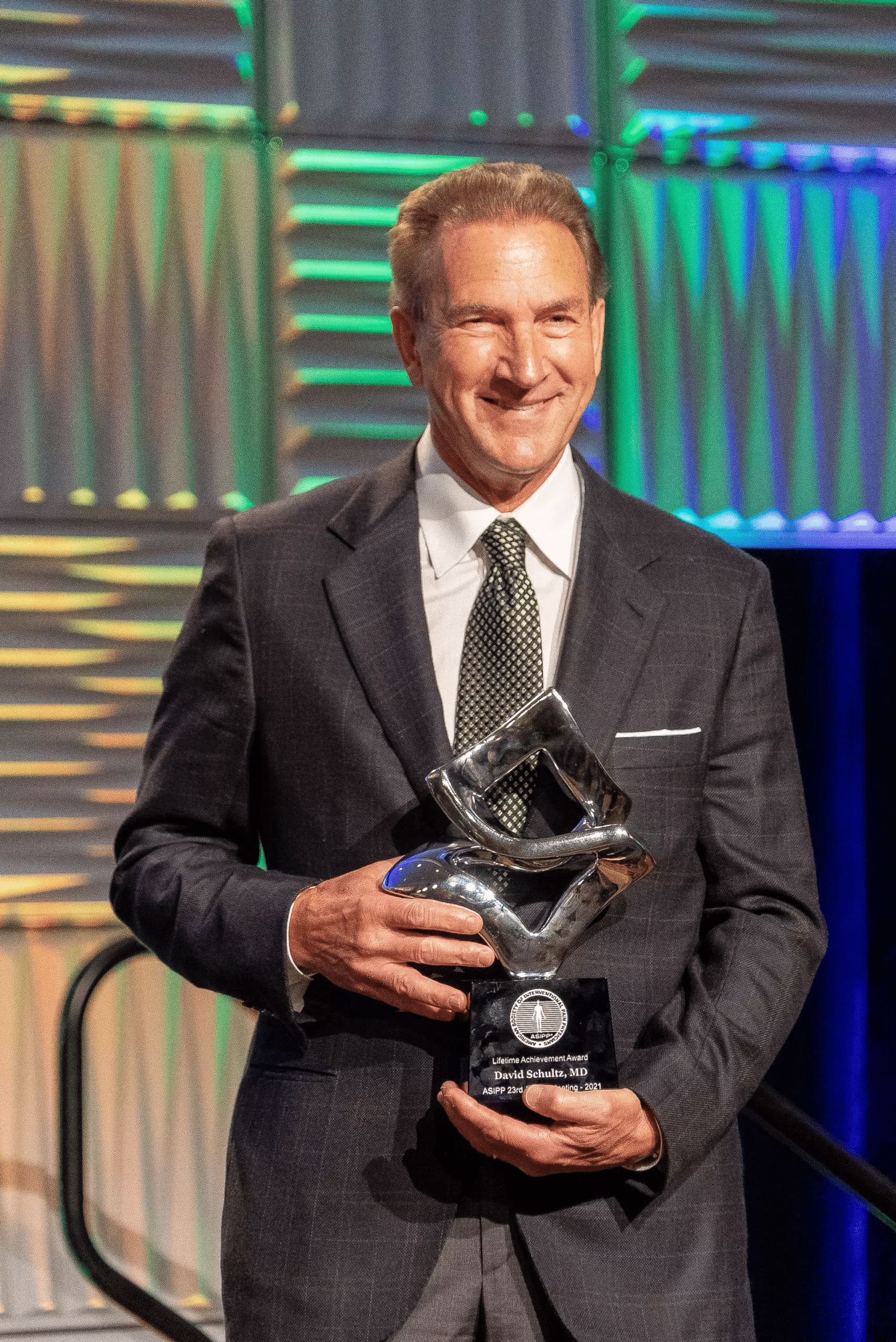 Dr. David Schultz
